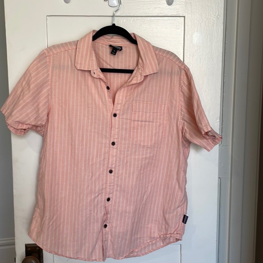 Patagonia men’s short sleeve cotton button down shirt